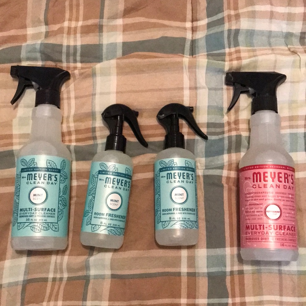 Mrs Meyer’s mint multi-surface and room spray set